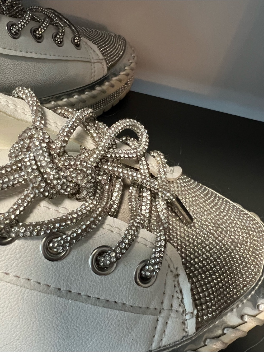 ☀️ Women’s Bling-Encrusted White and Silver Athletic Sneakers - Picture 7 of 10